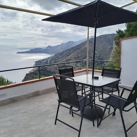 Appartement Maison Palmentello 3 Forza dʼAgro